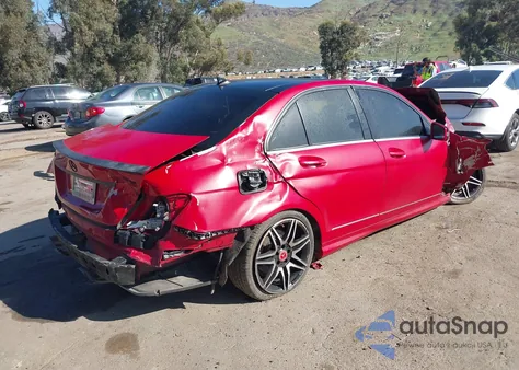 2013 Mercedes-Benz C 250 Sport from USA, damaged, VIN WDDGF4HB4DA863366